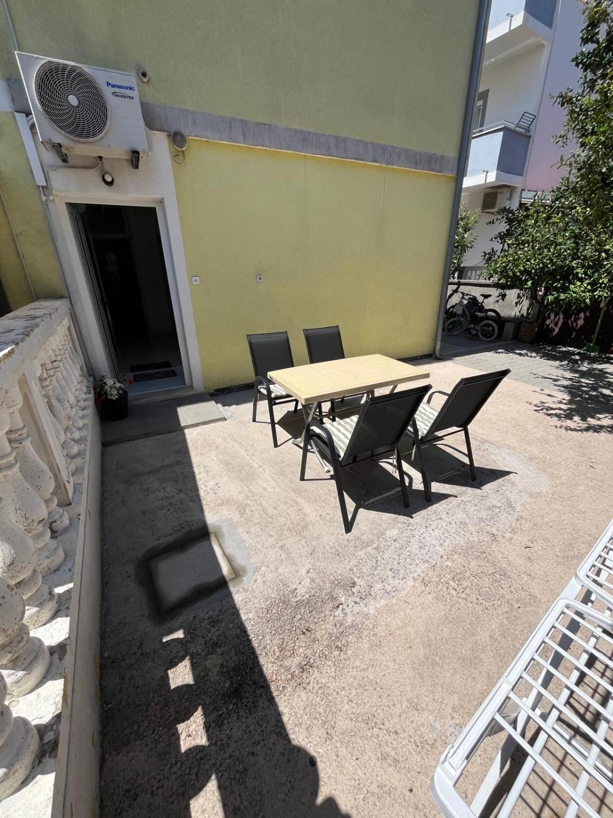 Ana Lovetovo Vodice Eksteriør bilde